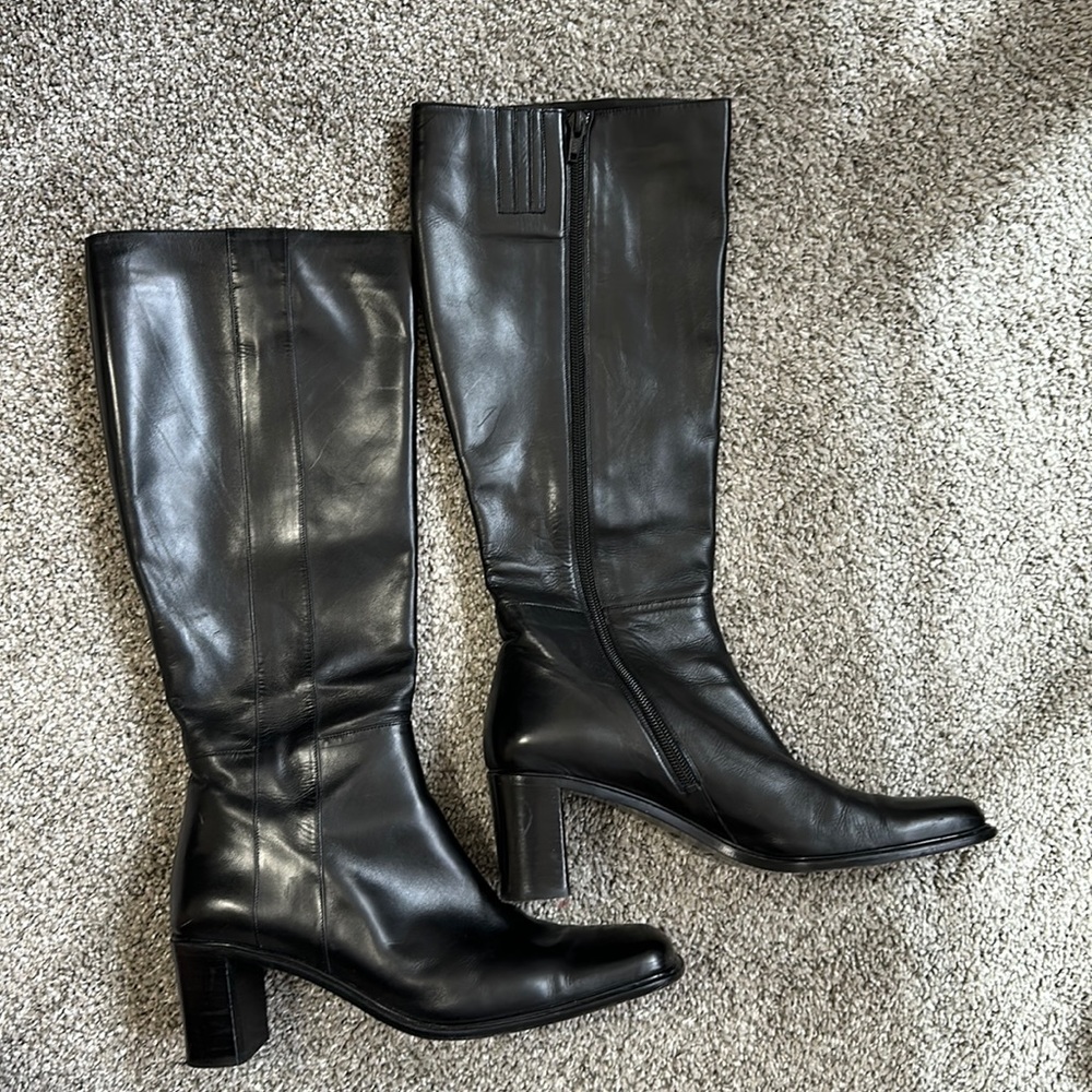 Via Spiga Black Heeled Boots